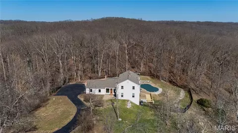 4600 Cliff Forest Dr, Wildwood, MO 63069