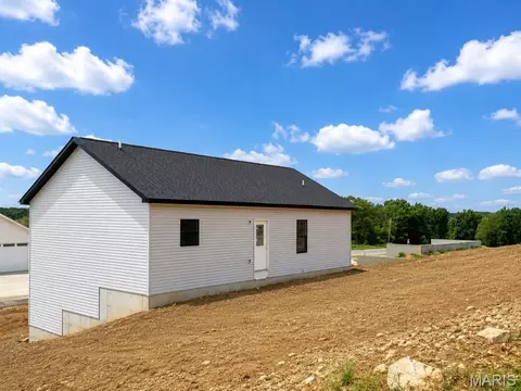 Exterior - 114 Ventnor Ave, Union, MO 63084 photo 3 of 4