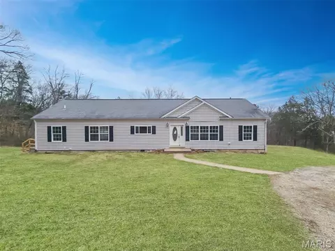 9261 Byrnesville Rd, Cedar Hill, MO 63016