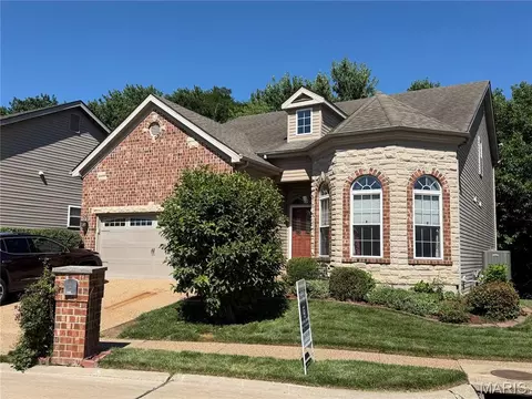 139 Blue Water Dr, St Peters, MO 63366