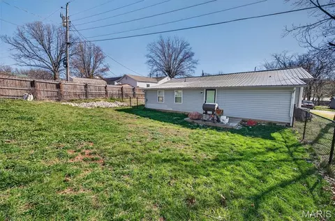 Exterior - 205 N Waller St, Crocker, MO 65452 photo 4 of 4