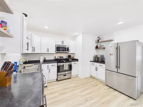Kitchen - 205 N Waller St, Crocker, MO 65452 photo 2 of 3