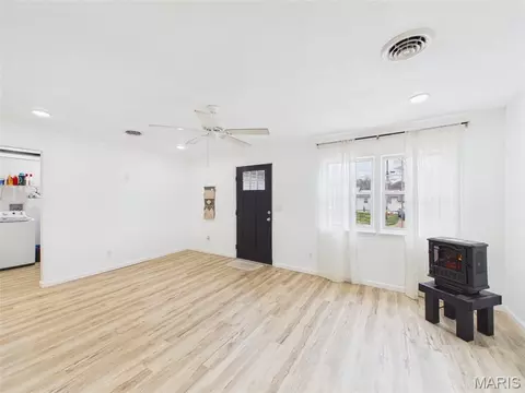 Living - 205 N Waller St, Crocker, MO 65452 photo 2 of 3