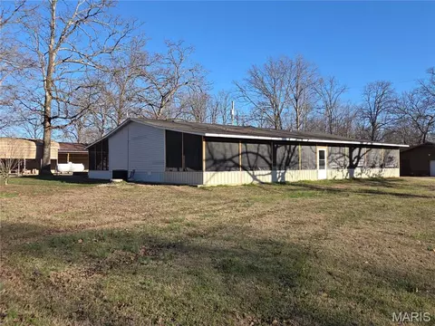 377 S Oak, Wappapello, MO 63966