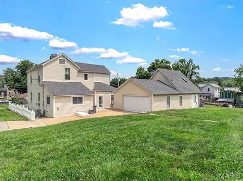 Exterior - 6025 Third St, Imperial, MO 63052 photo 8 of 11