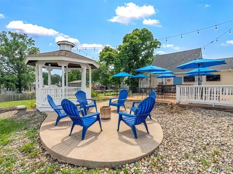 Exterior - 6025 Third St, Imperial, MO 63052 photo 6 of 11