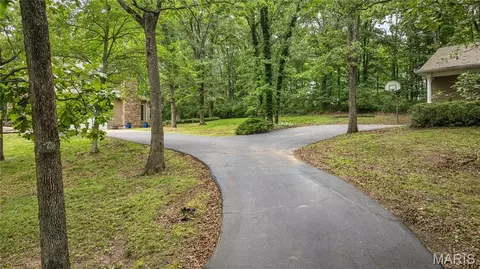Exterior - 8 Howe Xing, Festus, MO 63028 photo 4 of 5