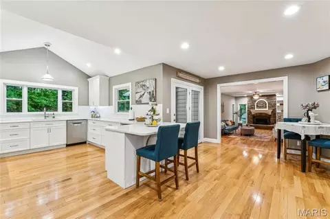 Kitchen - 8 Howe Xing, Festus, MO 63028 photo 5 of 5