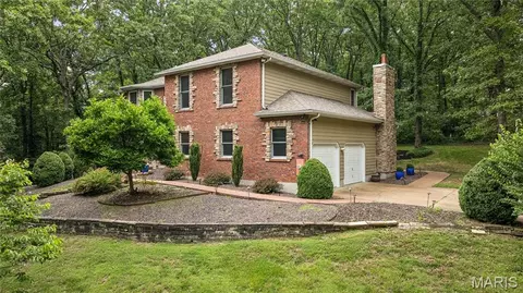 Exterior - 8 Howe Xing, Festus, MO 63028 photo 2 of 5