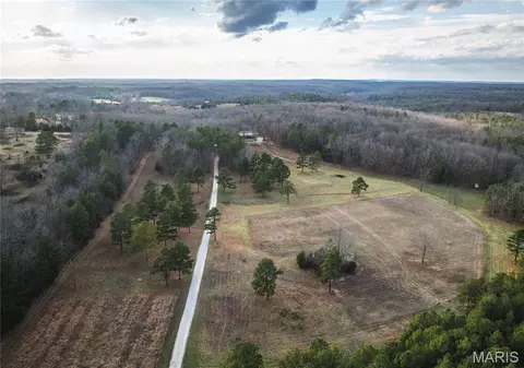 9767 County Road 459, Birch Tree, MO 65438