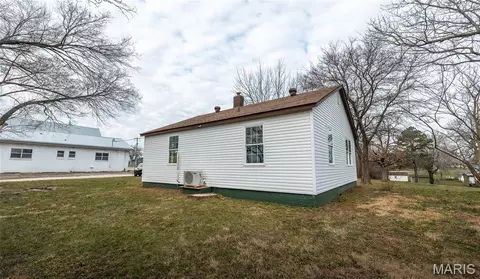 Other - 303 S Pine St, Dixon, MO 65459 photo 7 of 9