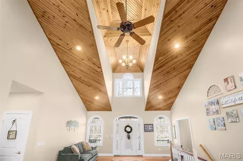 Entry Way - 112 Park Rd, Benton, MO 63736 photo 2 of 2