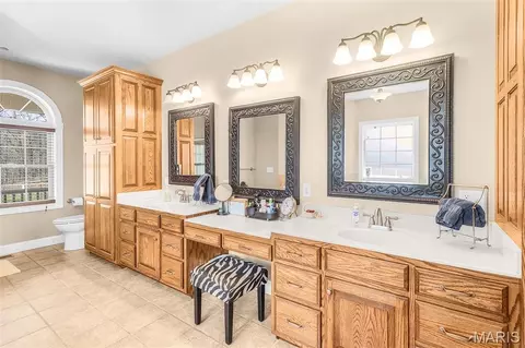 Bath - 112 Park Rd, Benton, MO 63736 photo 3 of 7