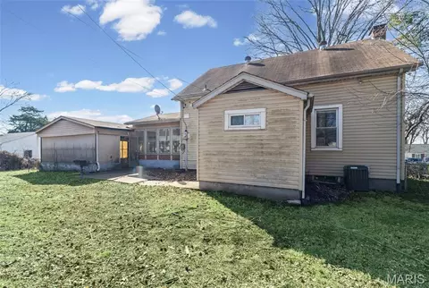 Exterior - 8621 Martony Ln, Berkeley, MO 63134 photo 12 of 13