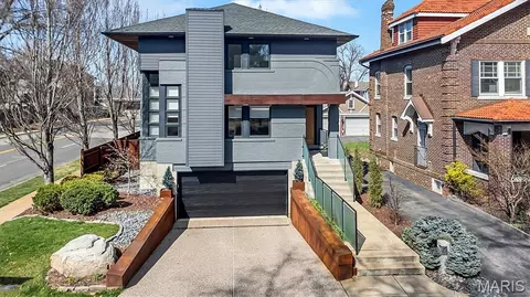 7489 Washington Ave, University City, MO 63130
