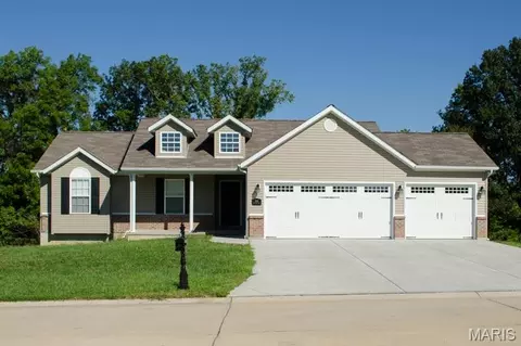 305 Stonewall Ave, Wright City, MO 63390