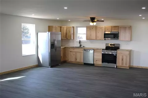 Kitchen - 40825 Madison Trl, Perry, MO 63462 photo 1 of 2