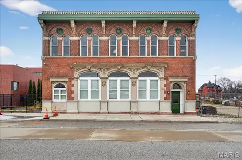 3842 Olive St #B-1, Saint Louis, MO 63108