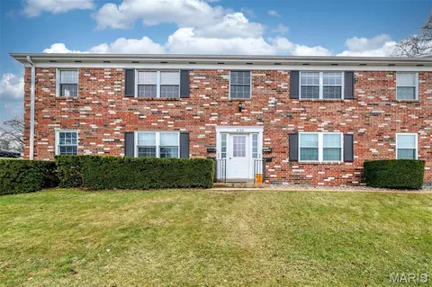 3126 Carnaby Ln #C, Bridgeton, MO 63044