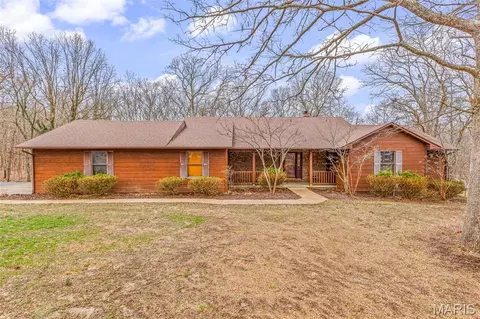 18 Winchester Rd, Farmington, MO 63640
