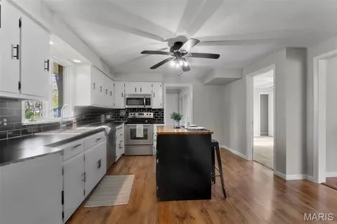 Kitchen - 1206 Sioux Ave, Jackson, MO 63755 photo 1 of 4