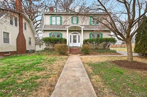 321 S Douglas Ave, Belleville, IL 62220