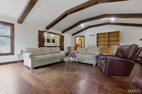 Living - 1334 Rusticview Dr, Ballwin, MO 63011 photo 2 of 3