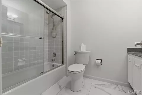 Bath - 1334 Rusticview Dr, Ballwin, MO 63011 photo 4 of 5