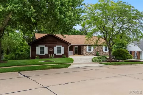 Exterior - 1334 Rusticview Dr, Ballwin, MO 63011 photo 9 of 9