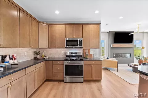 Kitchen - 167 Sesame Loop, Saint Charles, MO 63303 photo 6 of 6
