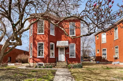 221 N Church St, Belleville, IL 62220