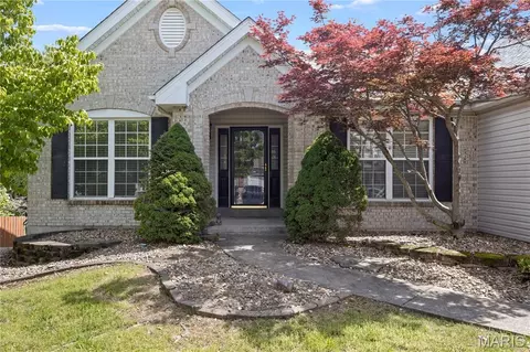 124 Park Ridge Dr, O'fallon, MO 63366