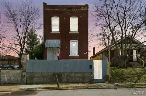 1468 E Warne Ave, Saint Louis, MO 63107
