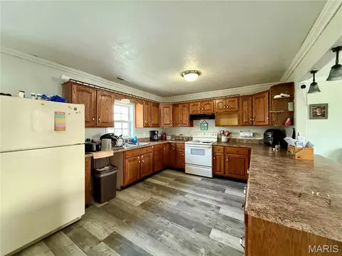 Kitchen - 206 S Lyons Ave, Naylor, MO 63953 photo 1 of 2