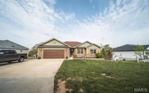 118 La Vista Dr, Waynesville, MO 65583