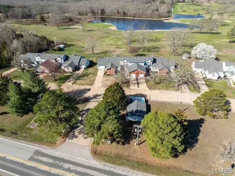 16 Village At 4 #B, Cuba, MO 65453