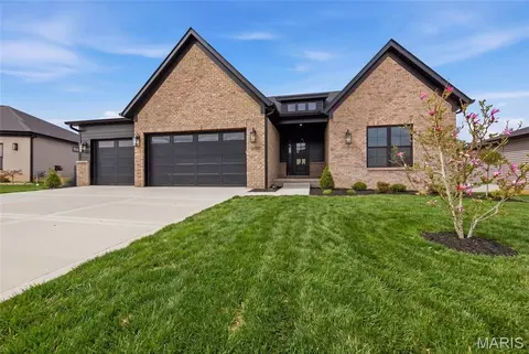 3459 Whiston Ln, Edwardsville, IL 62025