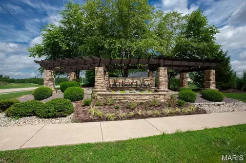 3747 Cabernet Ln, Edwardsville, IL 62025