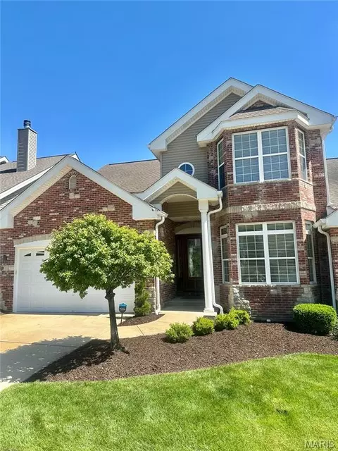197 Woodland Place Ct, Saint Charles, MO 63303