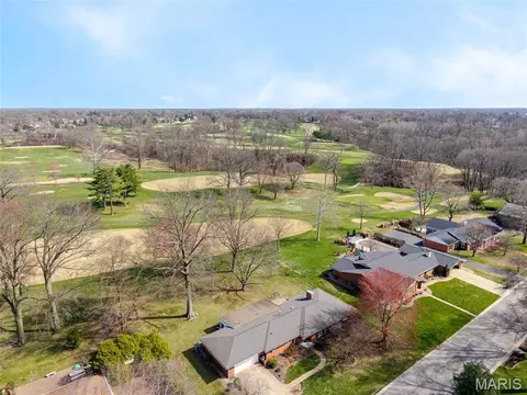 120 S Fairway Dr, Belleville, IL 62223