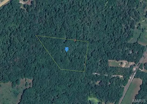 13821 Vineland Rd, De Soto, MO 63020