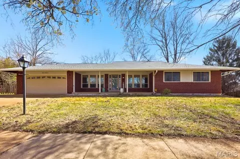1500 Heirloom Ct, Saint Louis, MO 63146
