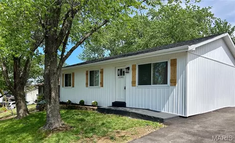 2282 Benton Dr, Arnold, MO 63010