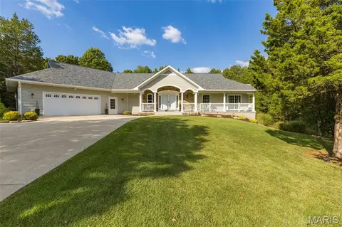 5753 Forest Dr, Hillsboro, MO 63050