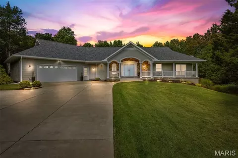 5753 Forest Dr, Hillsboro, MO 63050