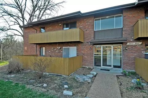 1190 Calley Dr #C, Saint Louis, MO 63125