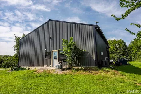 Exterior - 2 Whitetail Ridge Rd, Eolia, MO 63344 photo 3 of 30