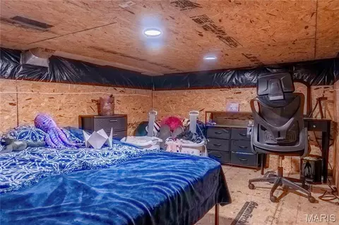 Bedroom - 2 Whitetail Ridge Rd, Eolia, MO 63344 photo 2 of 3