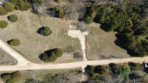 1044 Birch Dr, Lonedell, MO 63060