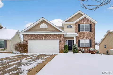 105 Wabash Spur Dr, O'fallon, MO 63366